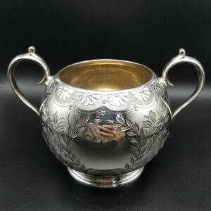 1800年代後半 英国 アンティーク ヴィクトリア シルバーメッキ シュガーポット 銀メッキ 彫金 Atkin Brothers 紅茶 花 フローラルデザイン