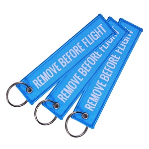 ☆新品☆『REMOVE BEFORE FLIGHT』(刺繍タイプ/水色)キーチェーン☆