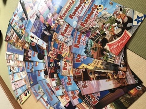 【4-72】東京ディズニーリゾート　ファンダフル　ディズニー　会報　まとめて58冊＋グッズ【大量】