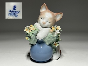 【瑞】リヤドロ LLADRO 猫と花フィギュリン 陶器 置物　