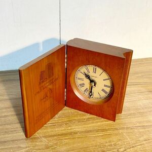 Lasercraft 置時計 木製 ブック型 約18×13.5幅6.5㎝ クォーツ 記念品