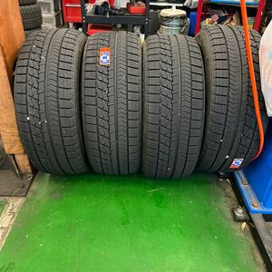 ブリヂストン ブリザックVRX 215/50R18 BLIZZAK BS バリ山　イボ付き