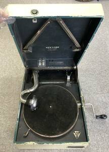 #岩 ポータブル蓄音機 CHORUS GRAMOPHONE TALKING MACHINE CO NEWYORK レコード針 アンティーク ヴィンテージ