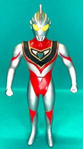 ウルトラヒーローシリーズ　ウルトラマンガイア　ソフビ人形　BANDAI 　000441