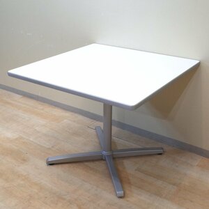 幅90cm オカムラ okamura 8177シリーズ 角テーブル ミーティング 会議 ホワイト カフェテーブル 食卓 正方形 KK8586 中古オフィス家具