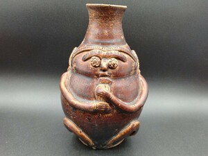 東南アジア タイ カンボジア 古陶器 黒褐釉 人面文瓶 クメール 高さ約20.5cm【2-t】