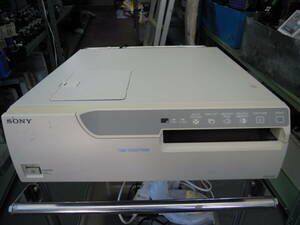 新00032　SONY カラービデオプリンター UP-2300　 中古品　A-2段