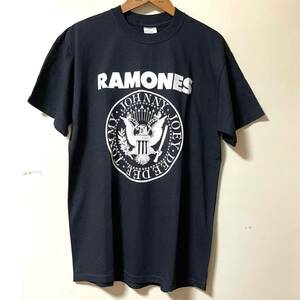 ラモーンズ RAMONES古着Tシャツ M バンドT ロックT パンク GABA GABA HEY