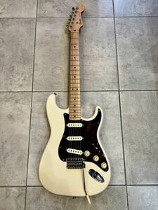 fender Japan ストラトキャスターエレキギター 