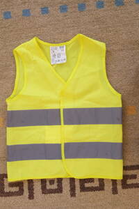 【新品・送料無料】IKEA　安全反射ベスト　チョッキ　３-６歳（121ｃｍ）子供　ジュニア　黄色　安全服