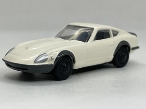 ■★サークルＫサンクス　ニッサン・フェアレディZミニカーコレクション　240ZG(HS30H) 1971（ホワイト／KYOSHO／1：100スケール）