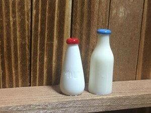 y204-5◆ミルクセット◆ ドールハウス 用 ミニチュア ミルク ボトル セット 牛乳 モーニング ジュース ブライス フード Doll House Blythe