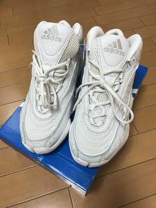 国内正規品 新品未使用 adidas (G28390)サイズ27.5cm