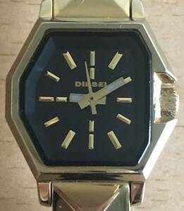 270-0029 DIESEL ディーゼル レディース腕時計　革ベルト　クオーツ　黒　ブラック　DZ-5226 電池切れ　動作未確認