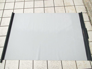 中古。現状。よごれあり。SUNLIGHT SCREEN サンライトスクリーン　背景　グレー　90cmX120cm　　　管理chiyo0702