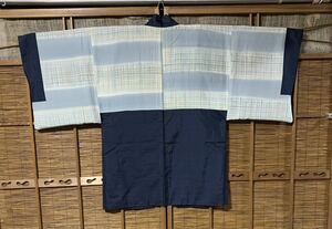 男羽織 正絹藍大島紬絣織 正絹の羽裏地に格子のチェック柄 H 101