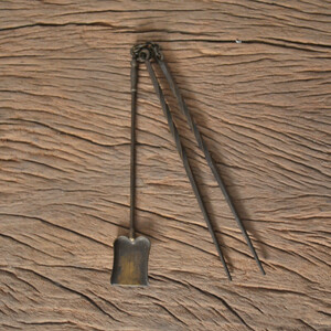 煎茶道具 真鍮 火鉢用 火箸＆灰ならし 古民具 置物 総長21cm