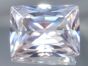 18.60ct 15ｘ11㎜up バケットプリンセスカット・特大キュービックジルコニア 人の手が一切触れていない完全未使用新品