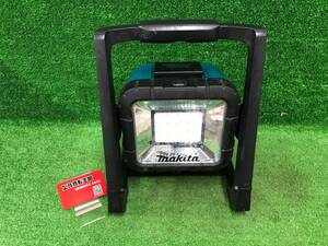 【中古品】makita(マキタ) 14.4/18v充電式LEDスタンドライト (本体のみ) ML805 / ITER9ATA8V19