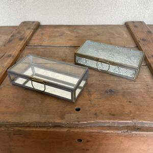 ヴィンテージ 真鍮製 レクタングル ガラスボックス ジュエリーBOX レトロ　アクセサリー 収納ケース　蚤の市　アンティーク　小物入れ