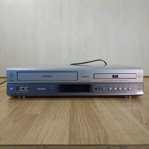 東芝 VTR 一体型 DVD ビデオプレーヤー VHS ビデオデッキ 映像機器 SD-V190 ETC0266