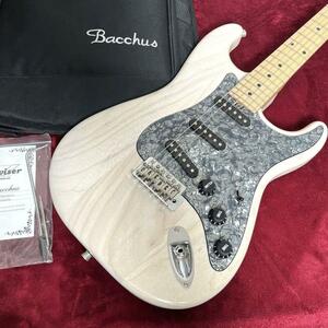 【7772】 Bacchus global BST-700B WH/OIL