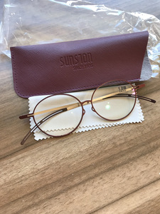 薄型＆軽量 ケースに入れて 手帳に挟める メガネ型拡大鏡 サンストン　SH29_3
