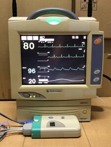 日本光電 セントラルモニタ 送信機 1人用 取扱説明書 心電図 酸素飽和度 nihonkohden 患者 生体情報モニタ 医療 病院 動物 医用テレメータ