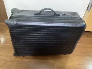 RIMOWA◯リモワ◯ ESSENTIAL M◯ジャンク品◯中古品◯ブラック