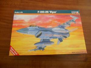 〔全国一律送料340円込〕1/72 ミスタークラフト F-16C-25 Viper
