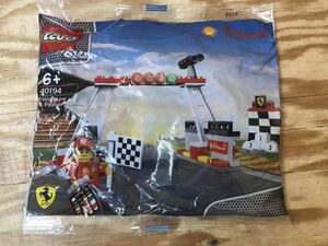 m ネコポスD LEGO 40194 フェラーリ Ferrari Shell V-Powerレゴ Finish Line&podium ※未使用長期保管品、外袋に傷みあり