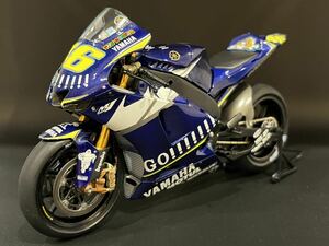 完成品 YAMAHA YZR-M1 05 タミヤ 模型 プラモデル 1/12 バイクオートバイシリーズNO116