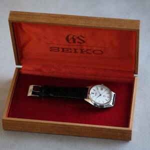 極上美品 DEADSTOCK デッドストック Grand Seiko 56GS グランドセイコー 5645-7011 SS 自動巻き GS尾錠・箱付 デート アンティーク時計