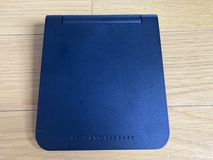 送料込　即決　HP 18 All in One PC model 18-5040jp についてた　おさえ部品　中古