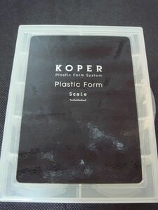 美品　ネイルチップ　コぺル　KOPER プラスティックフォーム スケール　（目盛）が付いたチップ　送料230円
