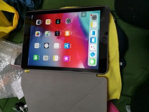 Apple iPad Air Wi-Fi model 16GB MD785J/A space grey pink case set