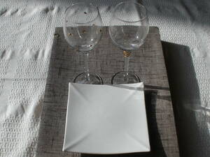 ◆　ワイングラス　ペア　角皿付き　セット　ゴールド　未使用品　②