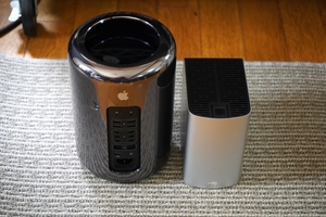 ★☆Mac Pro (Late 2013) 3.5GHz 6コア SSD960GB 外付けHDD　8TB付☆★