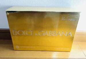 ■【希少】【未使用】【美品】【送料無料】DOLCE&GABBANA GOLD FOMA端末 M702iS ドルチェ＆ガッバーナ ドルガバ ドコモ ガラケー 携帯電話