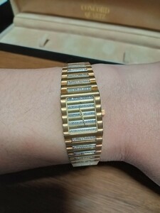 コンコルド18Kイエローゴールド天然ダイヤモンドクオーツレディース(世界限定一本) 腕時計