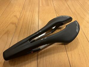 【selle-ITALIA /セライタリア】サドル SP-01 S.FLOW TI316 ( SP-01 スーパーフロー TI316 ) ブラック S