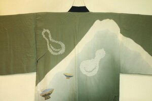 弐9172 本絹羽二重染物 長襦袢 裄68丈150К灰緑に富士山の絞り染め 胴囲大き目