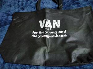 VAN JAC VANロゴプリントプリント不繊布ショッピングバッグ　　ブラック　新品未使用　　　　　アイビー　トラディショナル