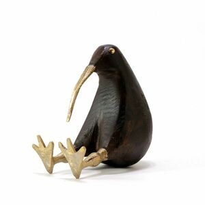 ●キウイ かわいい 木彫り 置物 スモールサイズ ブラウン 木製 インテリア オブジェ キーウィ Kiwi 鳥 バード おしゃれ 雑貨 tkan211