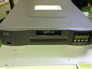 HP StorageWorks 1/8 Ultrium 960 テープオートローダー LTO3