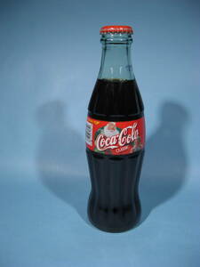 コカ・コーラ 1999年 クリスマス限定 米国製ボトル Coca-Cola CHRISTMAS BOTTLE 1999 EDITION (中古・未開栓・美品)