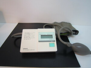 オムロン　デジタル自動血圧計　HEM-403C　ジャンク