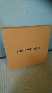 【美品】ルイヴィトン(LOUIS VUITTON) 純正 マグネット式 収納ケース W37.5×H35×D9 保存箱/空箱/化粧箱 正規品 新型/新色/現行 バッグ用 