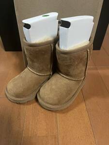 UGG Classic II 【Size13.5cm】トドラー　ブーツ　キッズ アグ