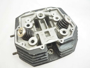 シリンダーヘッド cylinderhead モトグッチ ルマン1000 lemans motoguzzi engine ヘッド バルブ